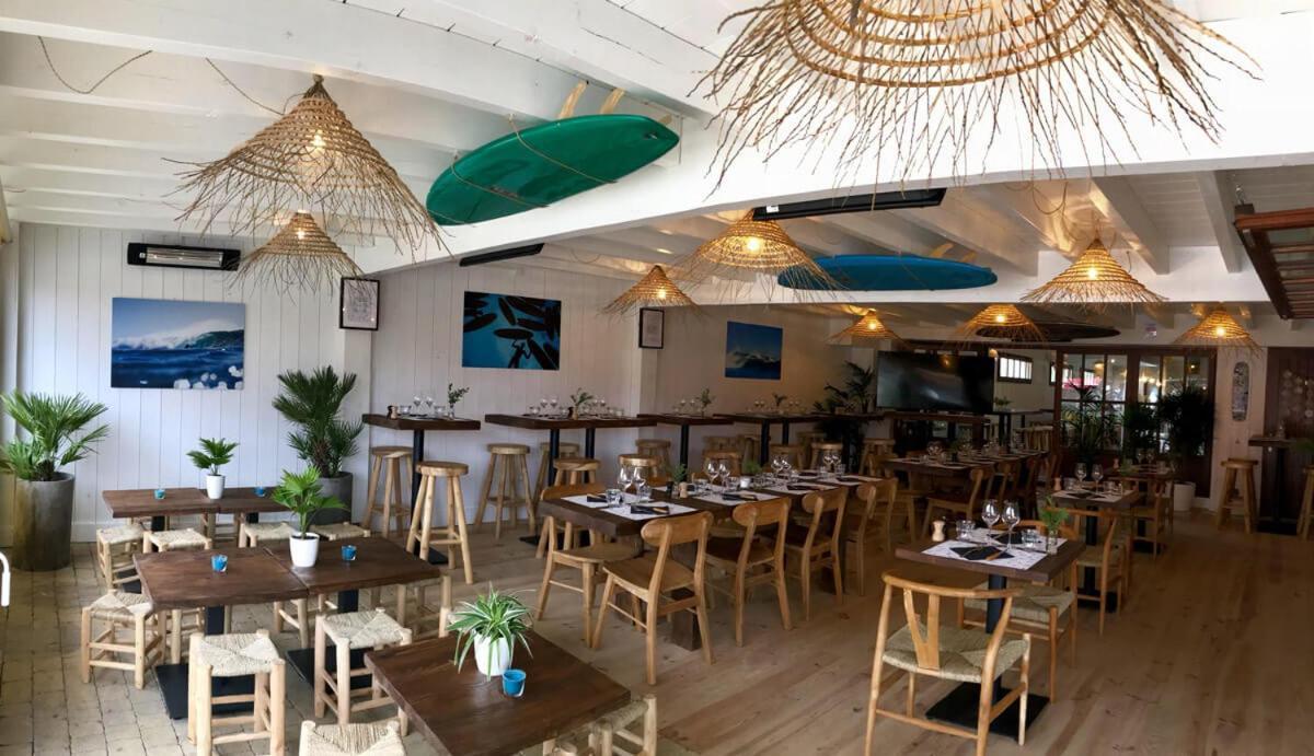 Hotel De La Plage 콩티스 레 방 외부 사진